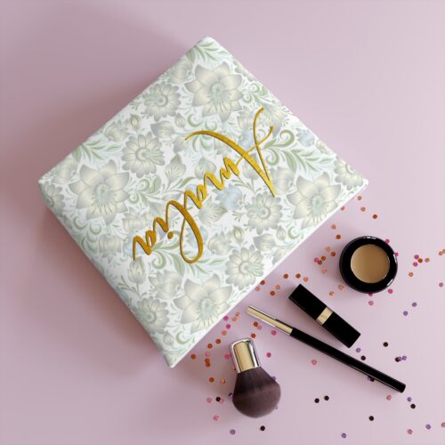 Makeup bag designed by Alina Itzhaki
